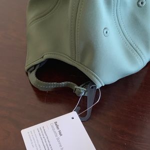 Lulu lemon baller cap